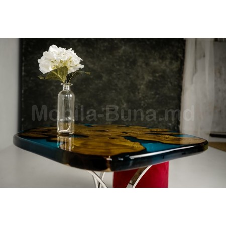 Журнальный столик из дерева и эпоксидной смолы А-22